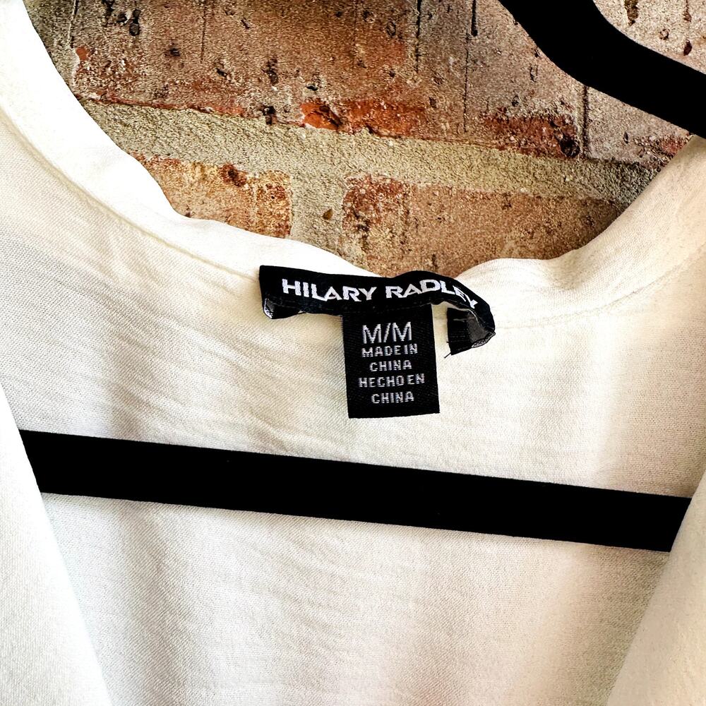 Hilary Radley Women's White Solid Notch Collared Short Sleeve Blouse Size Medium - Picture 3 of 4